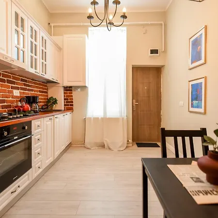 Elegant Studio - Urban Escape in Bucharest-2